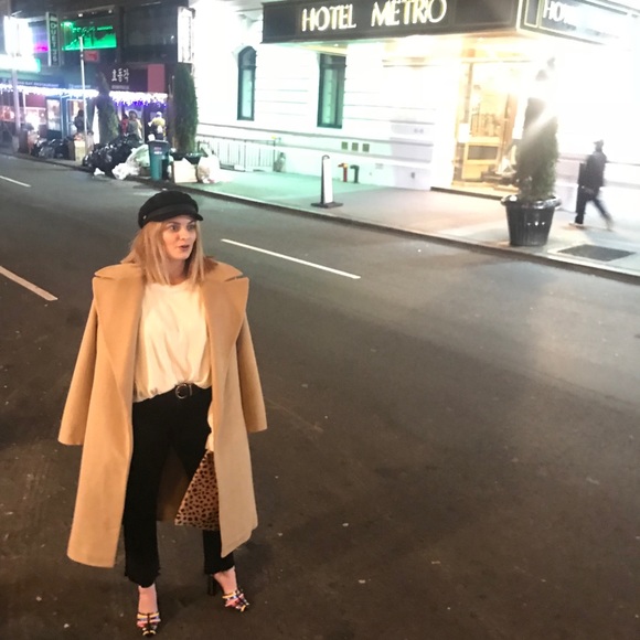 Meet Your Posher — Kat Anderson - Picture 3 of 4